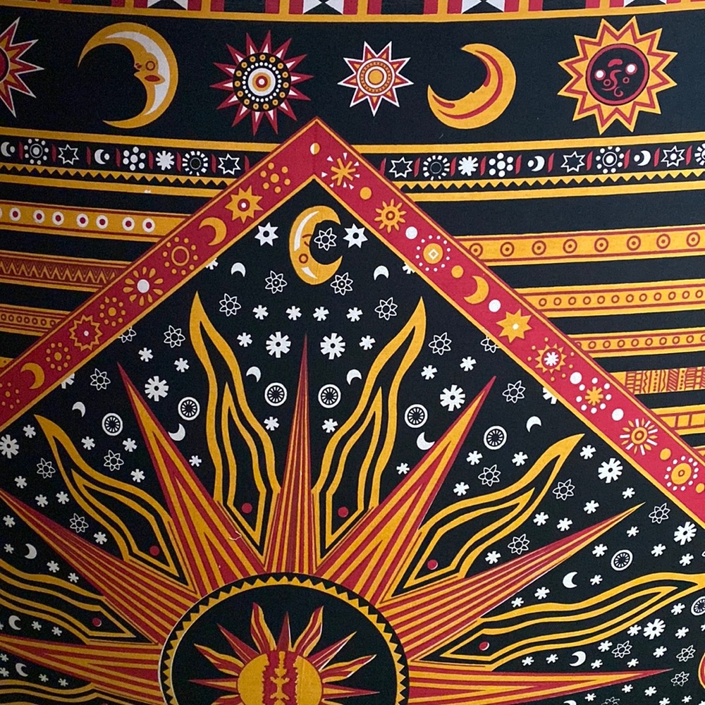 Walls/ceiling  tapestry